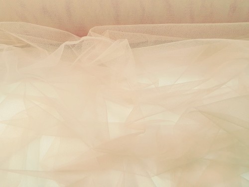 Tiul lekko usztywniony beż.jpg
